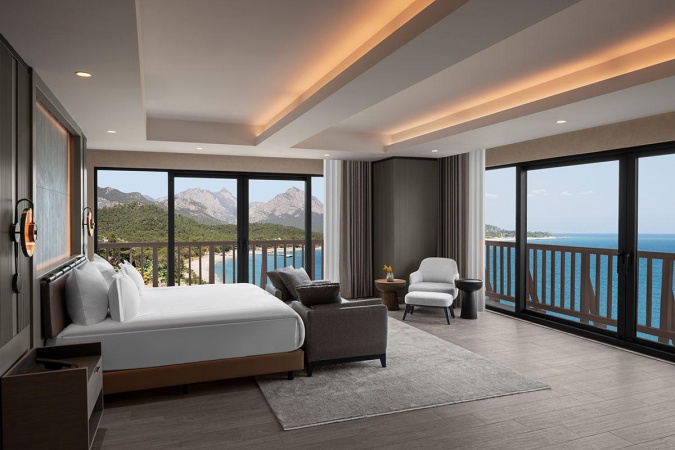 Eşsiz Deniz Manzaralı Queen Suite