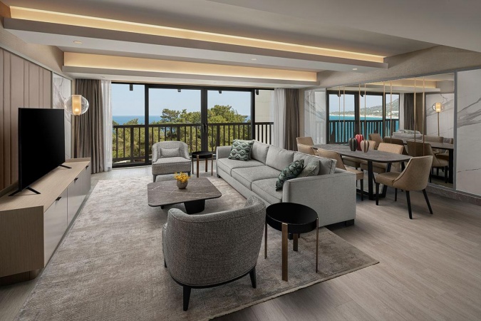 Eşsiz Deniz Manzaralı Queen Suite